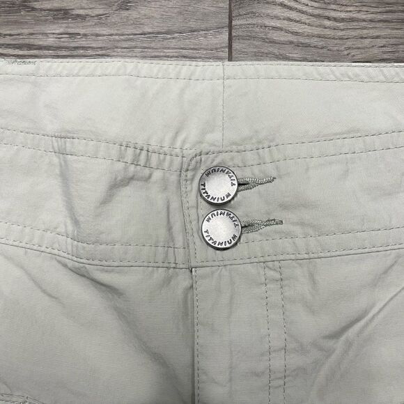 Columbia Titanium Cargo Capri Womens Size 8  Beige Pockets Hiking Fishing Outdoo - Picture 3 of 9
